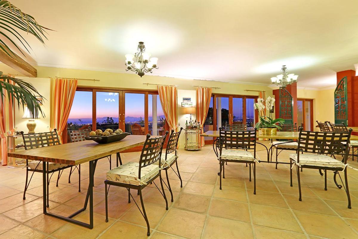 Apricot Gardens Guesthouse Gordons Bay Bagian luar foto