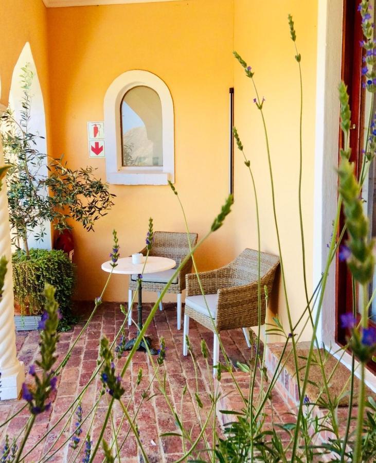 Apricot Gardens Guesthouse Gordons Bay Bagian luar foto