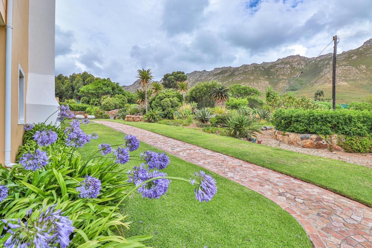 Apricot Gardens Guesthouse Gordons Bay Bagian luar foto