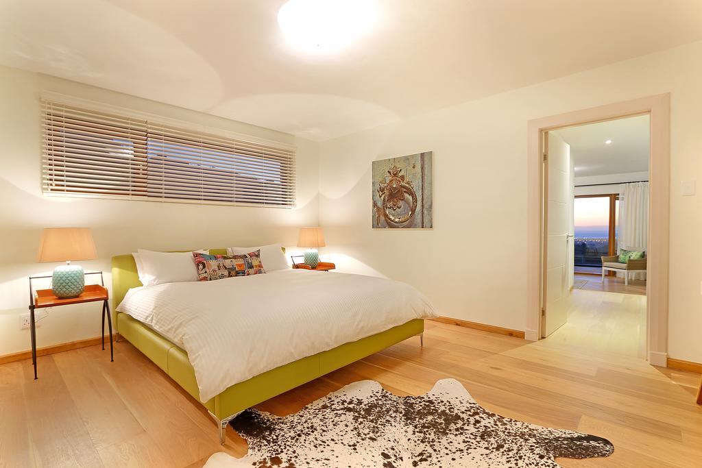 Apricot Gardens Guesthouse Gordons Bay Bagian luar foto